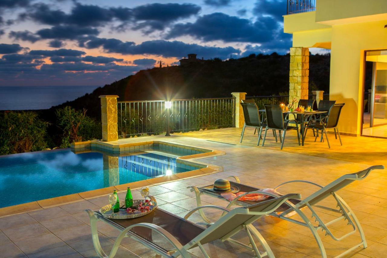 Villa Blue Jadeite Peyia Exterior photo